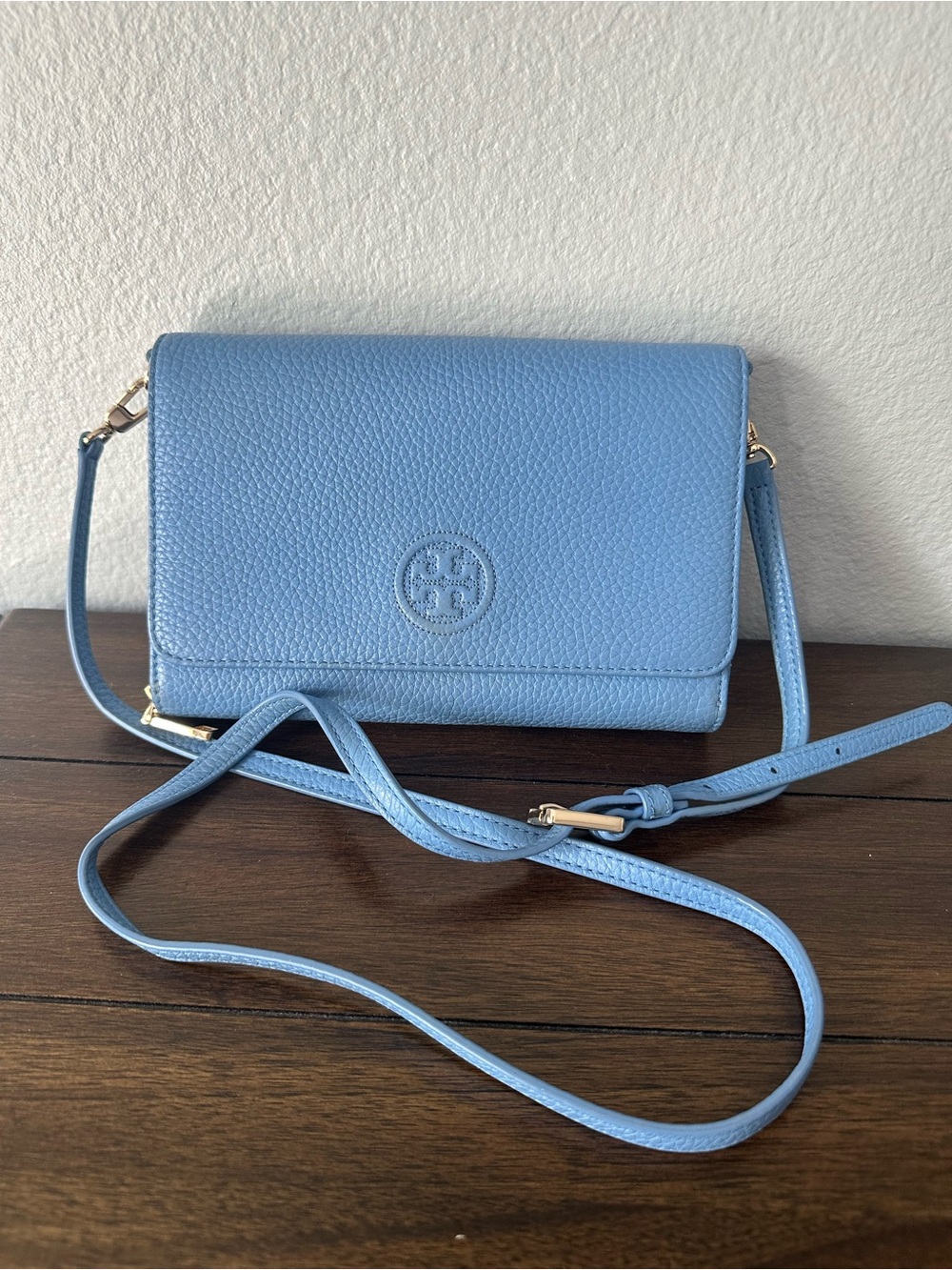 Tory Burch Sky Blue Pebbled Leather Crossbody Wallet